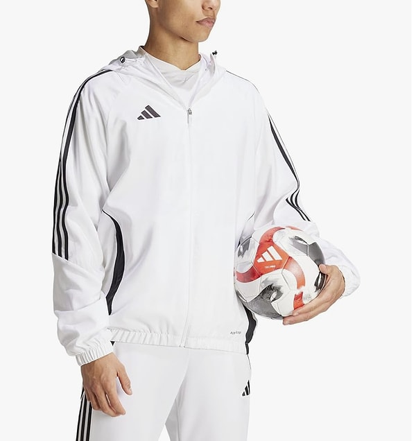 Adidas TIRO24 WB dış giyim ürünü, spor tarzını günlük hayata başarıyla taşıyan, rahat ve fonksiyonel bir parça.