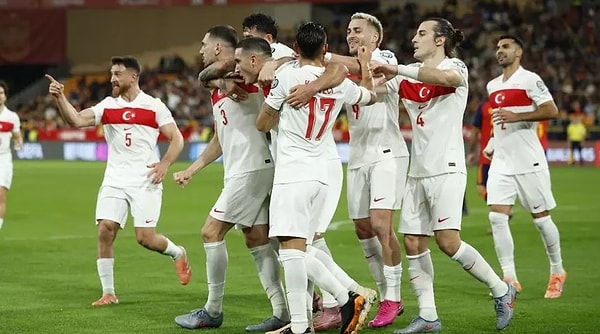 Saat ve yüzükleri çalan hırsız yakalandı.