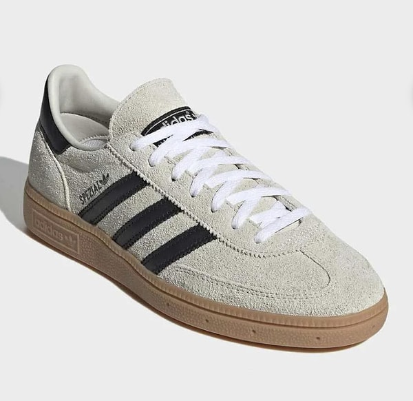 Kasım fırsatlarında adidas stokları yenilendi, üstelik tüm indirimlere ek sepette net %20 indirim!