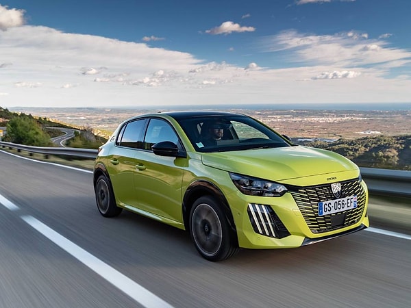 12 ay vadeli markalarda Peugeot da var.