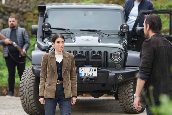 TRT 1'in sevilen dizisi Taşacak Bu Deniz, cuma akşamlarının tartışmasız galibi haline geldi.