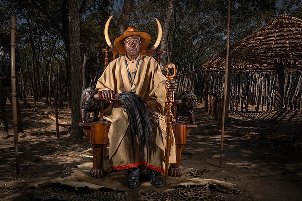 Kralın Emirleri - Luena, Angola