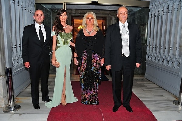 2025 baharında çift tamamen yollarını ayırmaya karar verdi.