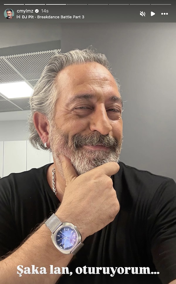 Bazı takipçilerinin dansları gerçek sandığını fark edince de hikaye paylaşmayı ihmal etmedi; "Şaka lan, oturuyorum" dedi.