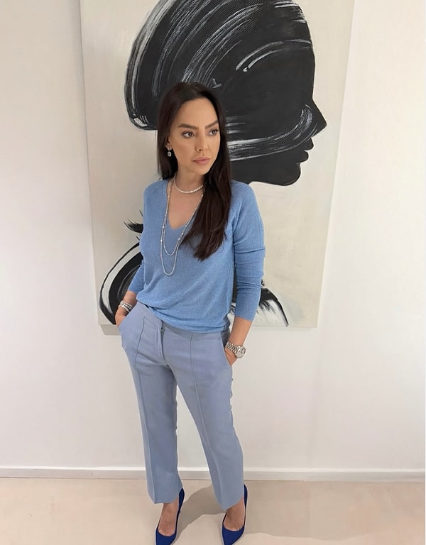 Each piece of jewelry featured in the shared post was meticulously examined. This included her double-stranded diamond necklace, luxury brand watch, massive solitaire ring, earrings, and bracelets.