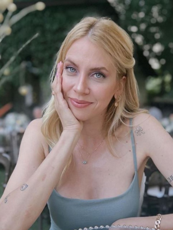 Atakan Özkaya’nın Melis İşiten’le yeni bir aşka yelken açtığı iddia edildi.