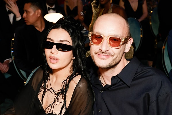 George Daniel'ın house music takıntısı olduğu için kendisini farklı sulara attı. İyi ki de atmış!