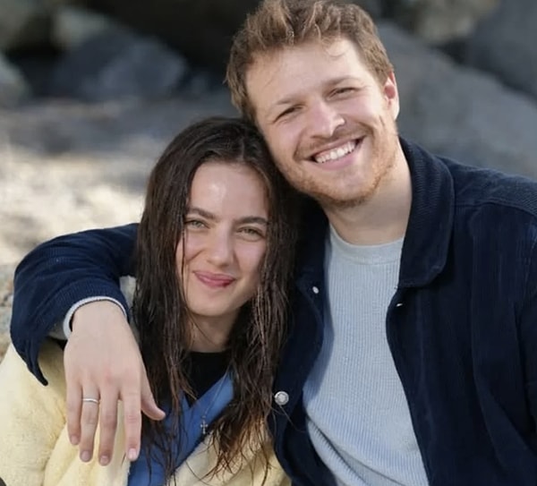 Cuma akşamlarına damga vuran Taşacak Bu Deniz'de tıpkı Kızılcık Şerbeti'ndeki gibi jenerik krizi yaşandı.