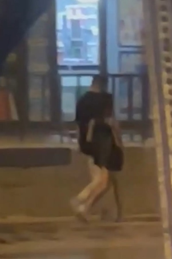 Sahte kadın profilleriyle eğlence mekanların müşteri çekmişler.