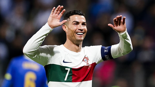 FIFA, cezayı erteleyerek ilginç bir tavır sergiledi.