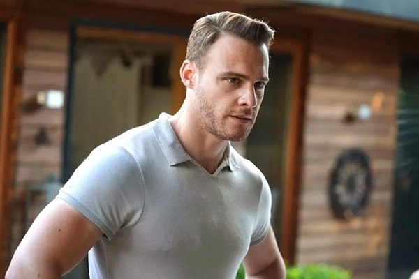 The original story of La Grande Maison Tokyo commences with a successful female chef who sets her sights on attaining three stars.