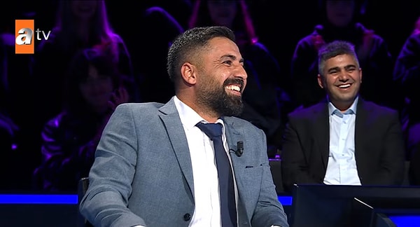 Van doğumlu 35 yaşındaki Yusuf Ayyıldız, stüdyoda eğlenceli anlara vesile oldu.