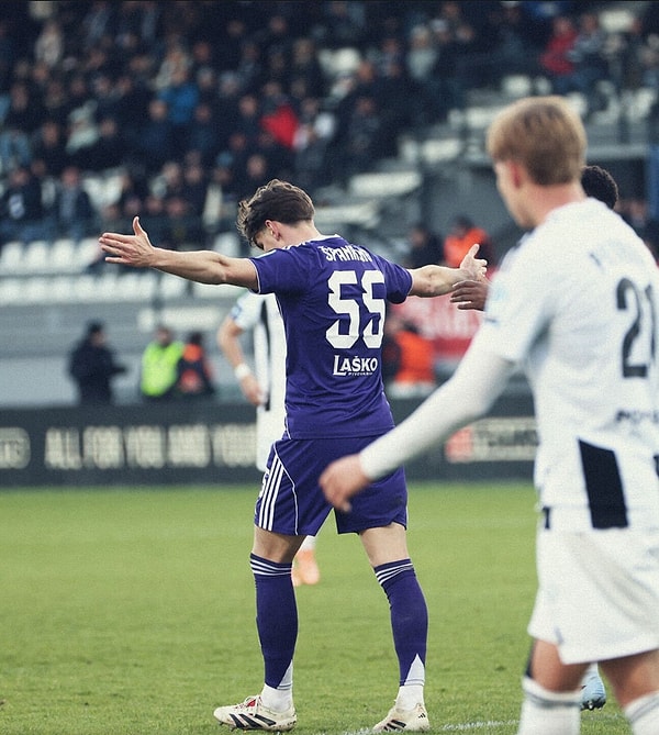 Maribor deplasmandan 3 puanla dönmeyi başardı.