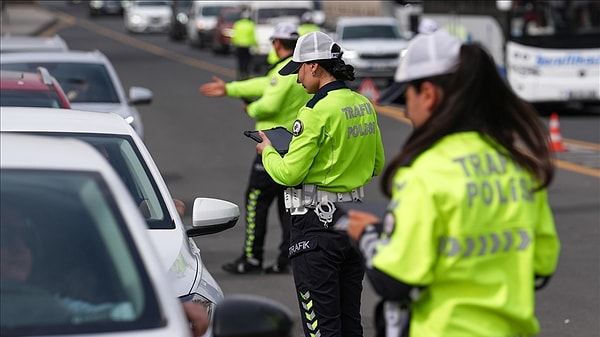 Kar yağışı ve buzlanma ile ilgili sürücüler bilgilendirildi.