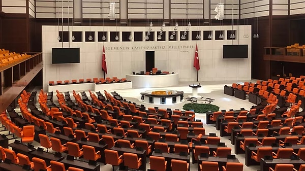 Meclise sunulan yeni yargı paketinde ilginç değişiklikler öngörülüyor.