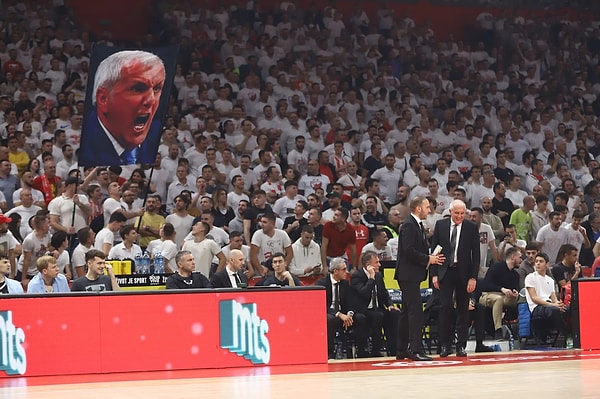 Obra dönmezse, Partizan-Bayern maçını oynatmayacaklar.