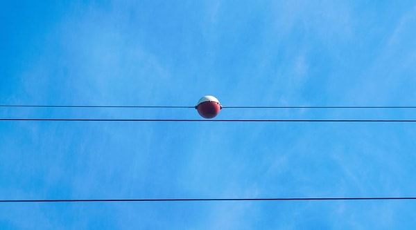 Elektrik tellerindeki toplar neden var?