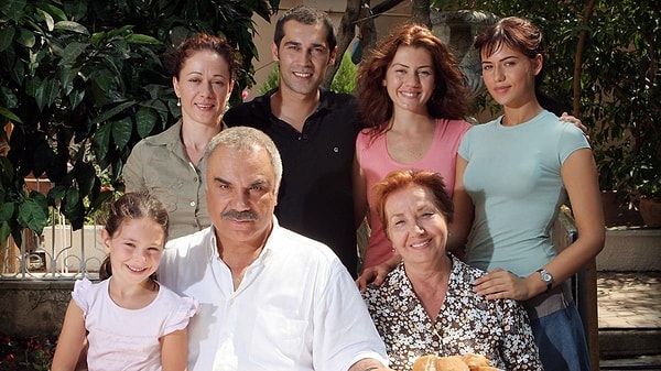 2010 yılında ekrana veda eden Yaprak Dökümü, 15 yıl sonra bile izlenmeye devam ediyor.