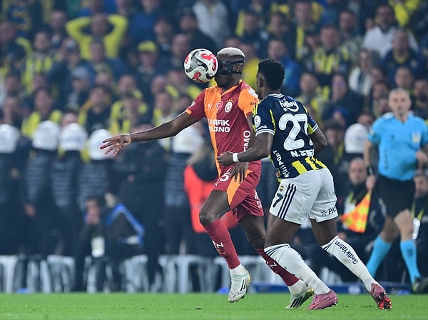 Osimhen hafta boyu tedavi ve antrenman süreciyle maça hazırlanmıştı.