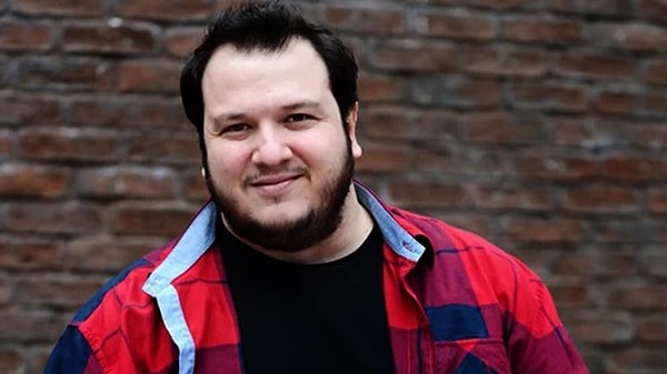 Şahan Gökbakar maç sonunda kendini tutamadı.