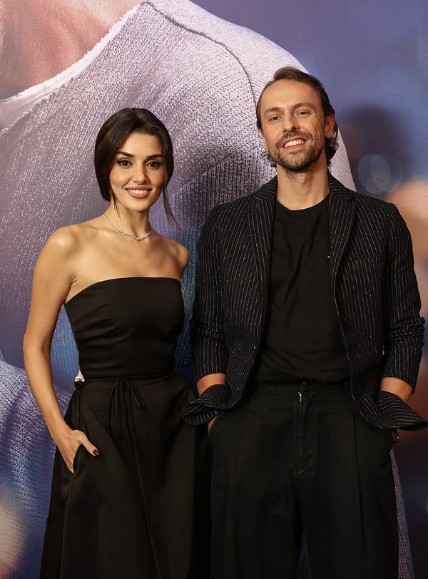 Hande Erçel, son dönemde peş peşe rol aldığı projelerle hem Türkiye'nin hem de reklam sektörünün en çok kazanan isimlerinden biri haline geldi.