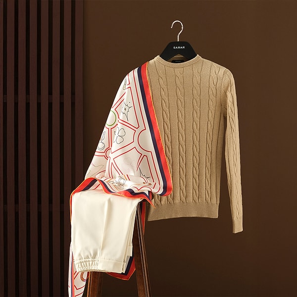 Onun İçin En Güzel Hediye: İpek Fular!