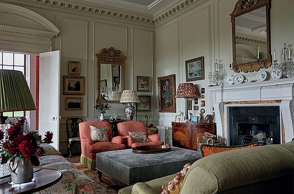 9. Duvarları kişiselleştirin.