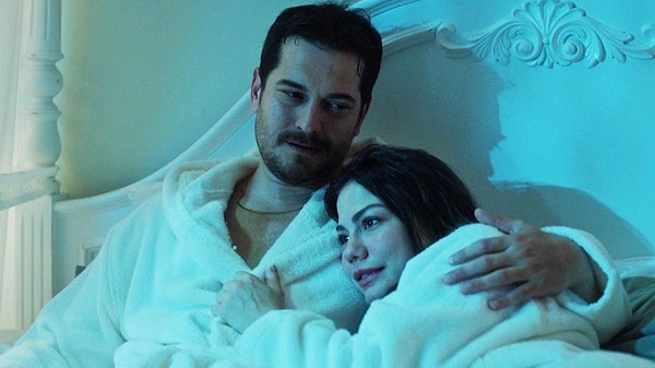 Türkiye’nin gündeminden düşmeyen Eşref Rüya, kasım ayını tam anlamıyla rekor ayına çevirdi.