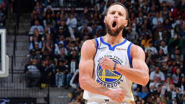 2. Stephen Curry (Basketbol - ABD) - 156 Milyon Dolar