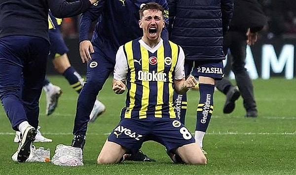 Fenerbahçe kaptanı Mert Hakan Yandaş, bahis soruşturması kapsamında gözaltına alındı.