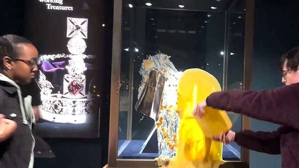 The assault on the royal crown exhibited in the Tower of London has become a topic of discussion.