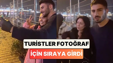 Daha Neler Göreceğiz! Turistler Yakışıklı Buldukları Kestane Satıcısı ile Fotoğraf Çekilmek İçin Sıraya Girdi