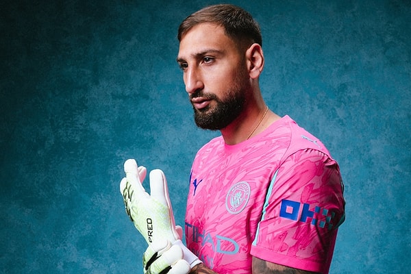 Gianluigi Donnarumma ➡️ Manchester City