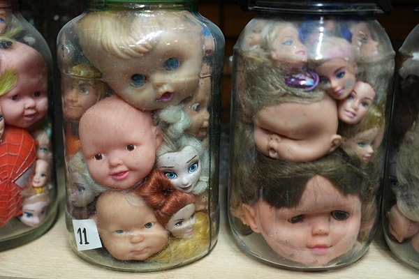 Amcanın ikna sürecinde 15-20 gün boyunca görüşmek istemediğini belirten Dinibütünoğlu, koleksiyonun hüzünlü hikayesine de değinerek, sözlerini şöyle sürdürdü: