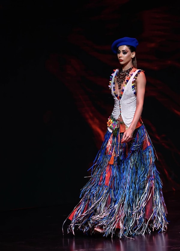 Best Model of Türkiye 2023 yarışmasında elde ettiği derecenin ardından moda sektörünün radarına giren Pınar Güve, hem yerli hem yabancı tasarımcıların gözdesi oldu.