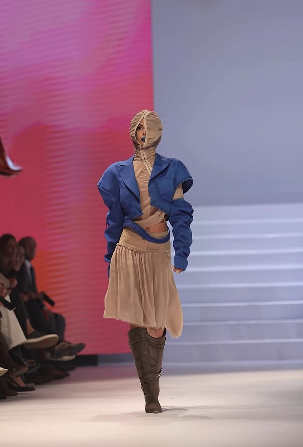 Eğitim hayatını başarılarla sürdüren Pınar Güve, Niğde Üniversitesi Tapu ve Kadastro Bölümü ile Kocaeli Üniversitesi Çevre Mühendisliği Bölümü’nden sonra modellik kariyerine yöneldi.