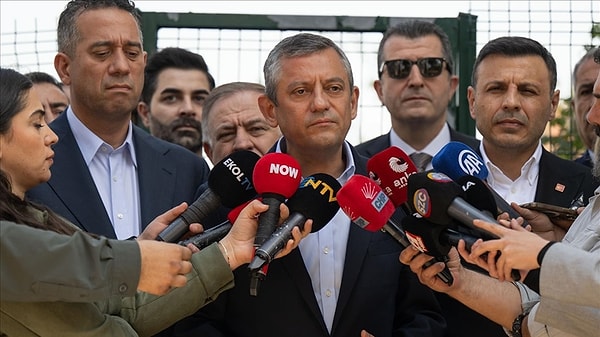 Özgür Özel’e saldırı.