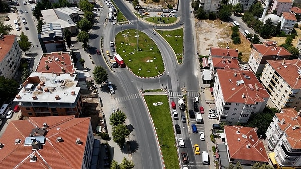 Türkiye'nin gündeminde "il olması beklenen ilçeler" konusu yer alıyor.