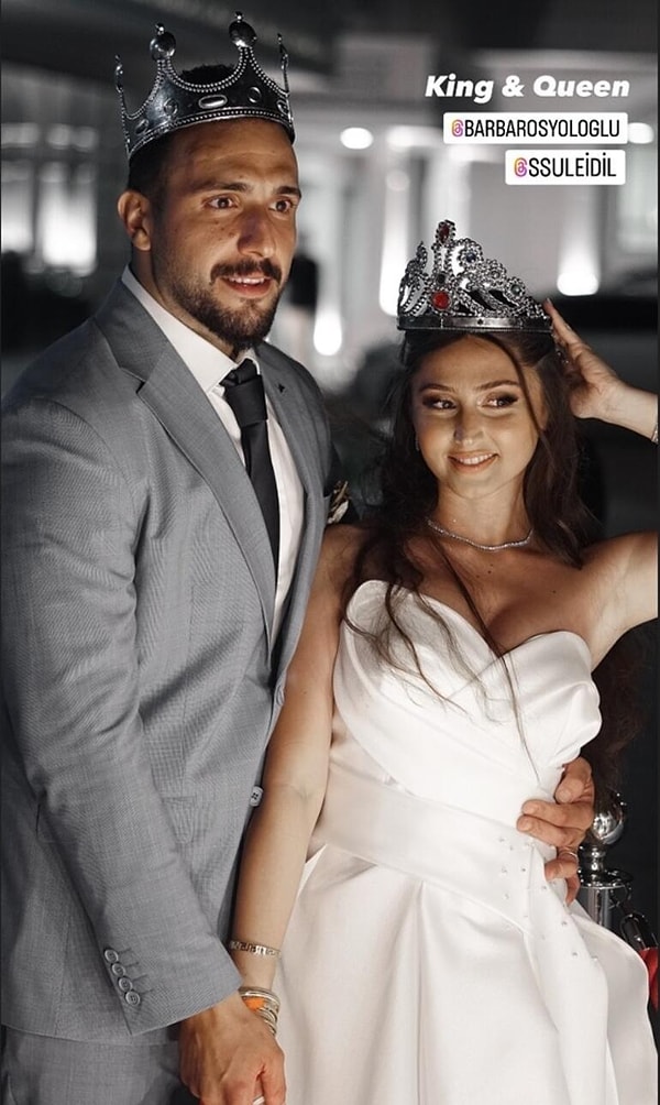 Adını MasterChef'le duyuran Barbaros Yoloğlu, 2023 yılında Şule İdil Aydın'la dünyaevine girmişti.