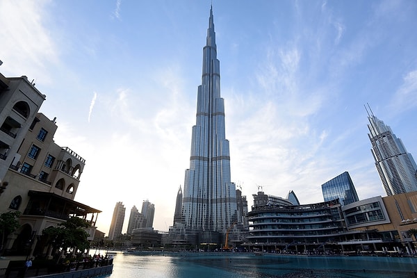Dünyanın zirvesinde 828 metrelik Burj Khalifa yer alıyor