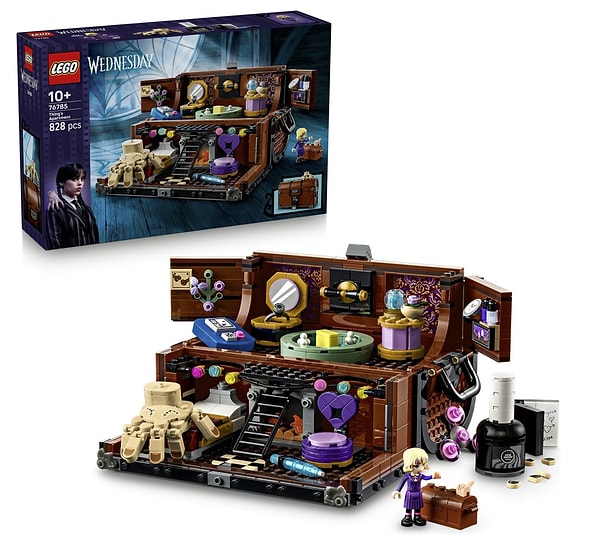 Wednesday dünyasına minik bir yolculuk yapmak isteyenler için harika bir seçenek!