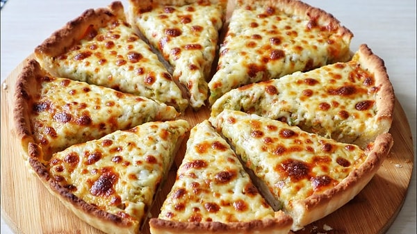 Peynirli Sebzeli Kiş ve Tarçınlı Elma Dilimleri