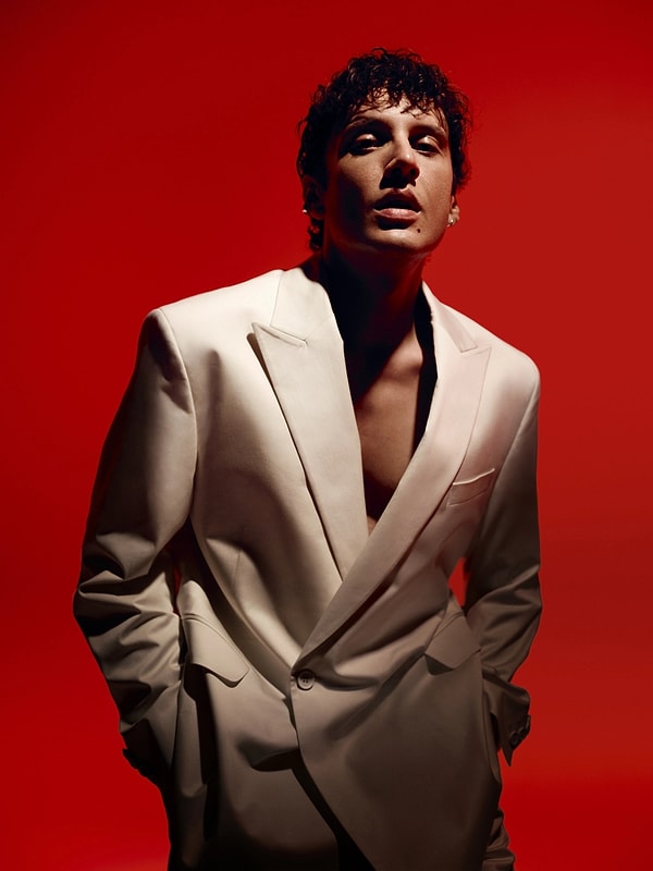 Dün gece gerçekleşen GQ Men of The Year Ödül töreni her sene olduğu gibi, bu sene de sosyal medyayı ayağa kaldırdı.