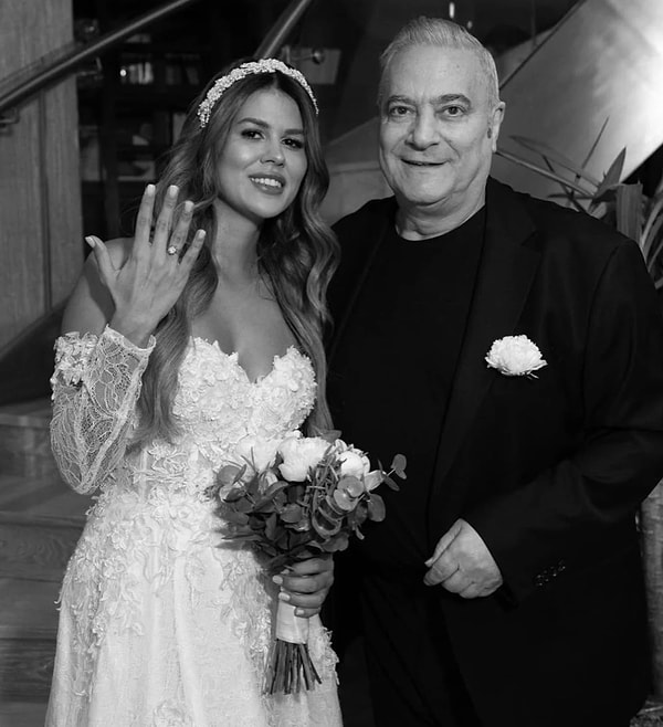 2. Sayfa’nın iddialarına göre Gülseren Ceylan yaklaşık bir hafta önce evi terk etti, Mehmet Ali Erbil ise avukatı aracılığıyla boşanma sürecini başlatmak için vekâlet verdi.