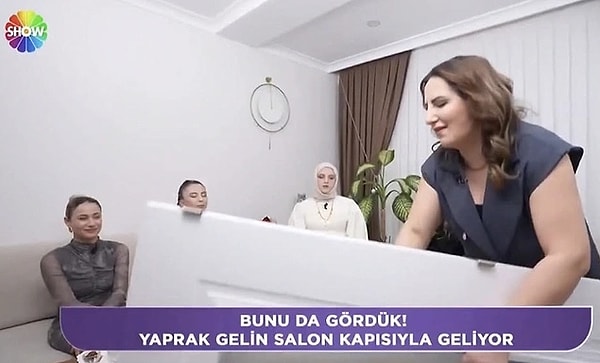 Show Tv ekranlarında yayınlanan Gelin Evi programında yine izleyenleri hayrete düşüren bir olay yaşandı.