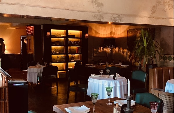 ‘Gizlilik vadeden’ Kütüphane’de fotoğraf çekmek kesinlikle yasak. İşte gizliliğiyle öne çıkan Kütüphane’ye dair bilinmeyenler…