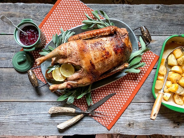 Beslenme uzmanları, kaz etinin doğru şekilde tüketilmesi gerektiği konusunda uyarıyor.