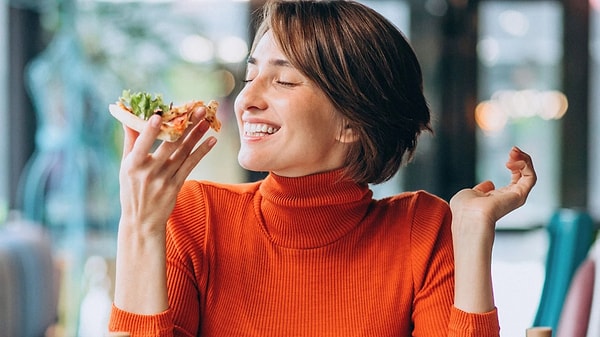 Psikologlara göre yavaş yiyen kişiler zamanla yarışmayı sevmiyor