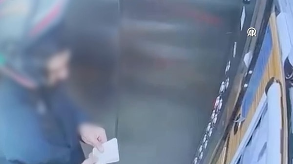 Çirkin saldırı dün sosyal medyada yayılmış ve gözaltı işlemi uygulanmıştı.