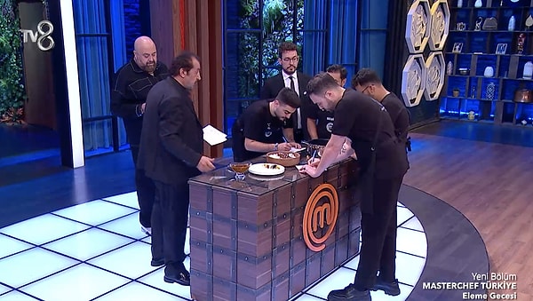 İkinci etapta sade yağda ıstakoz yapan Kerem, Erim, Çağatay ve Semih arasından Altın Kupa'ya veda eden ikinci isim belli oldu.